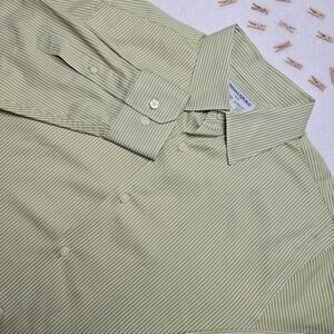 Banana Republic Men's Classic Fit Non Iron Olive Green Striped Button Down Shirt